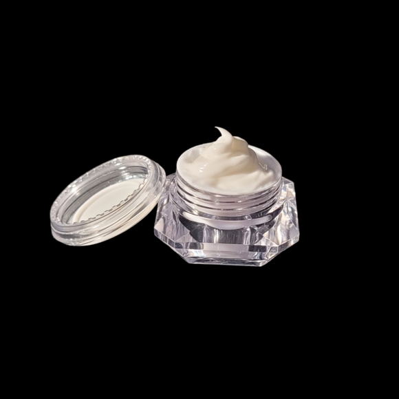 5g Plastic Diamond Shape Jars With Lids, Cosmetic Sample Travel Containers x 20 - Picture 1 of 3